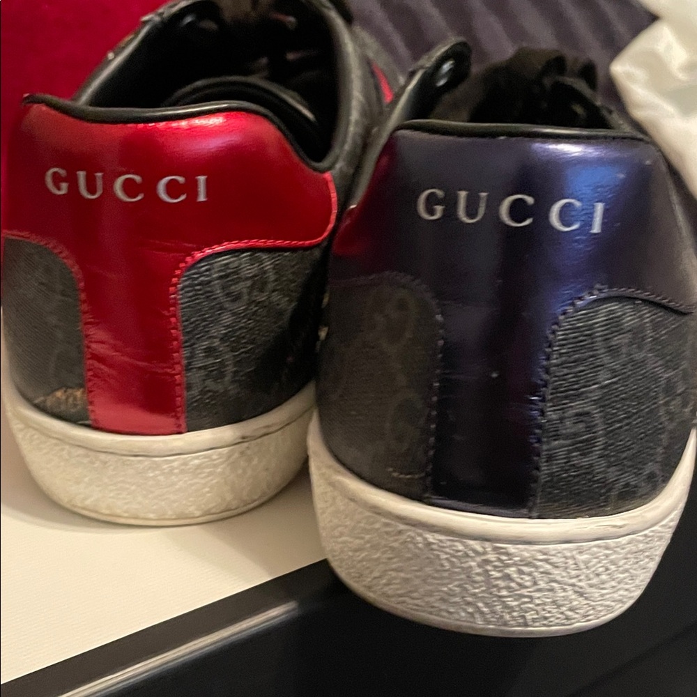 Gucci Men's Black Sneakers with Red Stripe